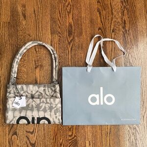 NWT ALO Iconic Shopper Tote